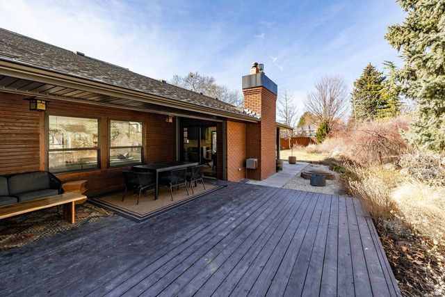 323 N FAIRFAX CIR, Salt Lake City, UT 84103