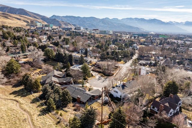 323 N FAIRFAX CIR, Salt Lake City, UT 84103