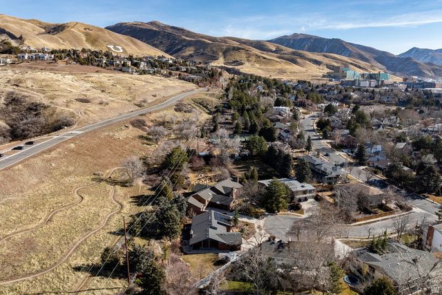 323 N FAIRFAX CIR, Salt Lake City, UT 84103