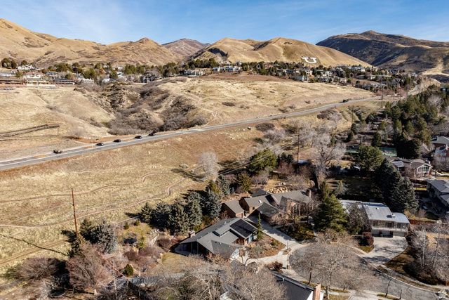 323 N FAIRFAX CIR, Salt Lake City, UT 84103