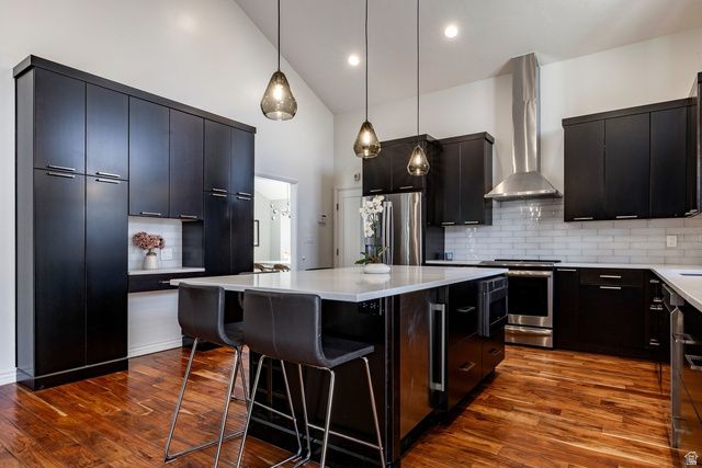 323 N FAIRFAX CIR, Salt Lake City, UT 84103