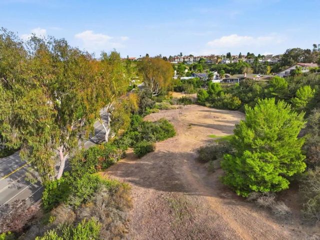 6515 El Fuerte, Carlsbad, CA 92009