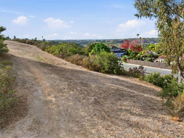 6515 El Fuerte, Carlsbad, CA 92009