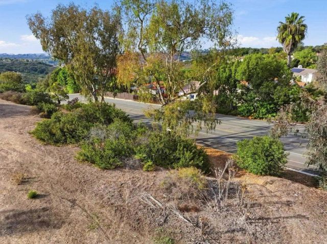 6515 El Fuerte, Carlsbad, CA 92009