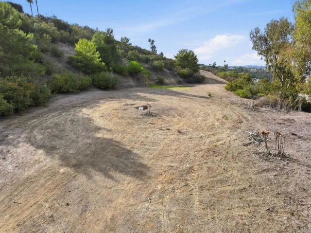 6515 El Fuerte, Carlsbad, CA 92009