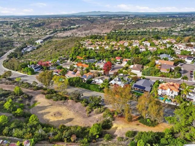 6515 El Fuerte, Carlsbad, CA 92009
