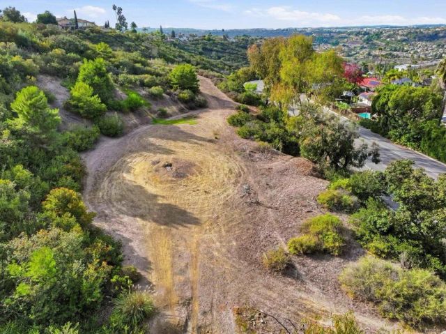 6515 El Fuerte, Carlsbad, CA 92009
