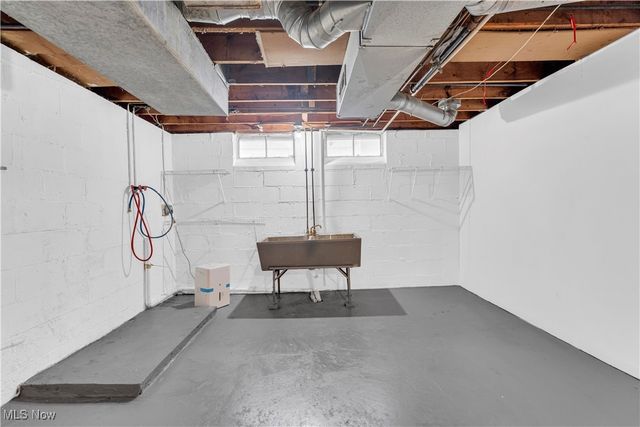 29034 Barjode Road, Willowick, OH 44095