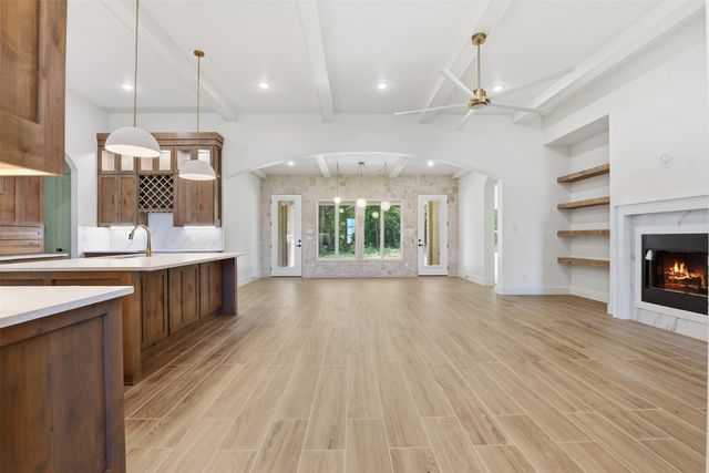 1004 Arbor Vista, Azle, TX 76020