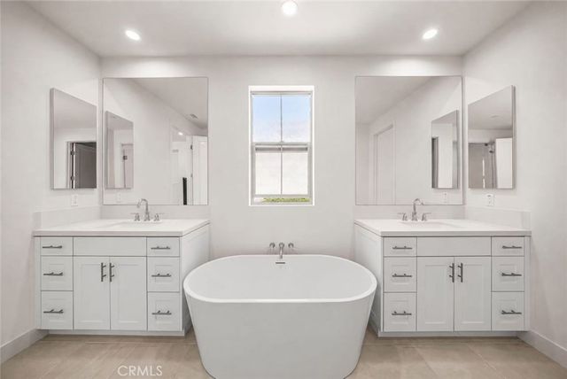 106 Bright Star, Irvine, CA 92618