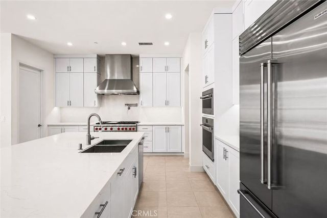 106 Bright Star, Irvine, CA 92618