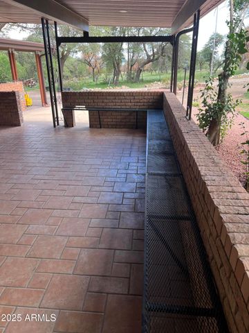 9990 E MUFFIN Lane, Hereford, AZ 85615