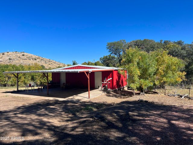 9990 E MUFFIN Lane, Hereford, AZ 85615