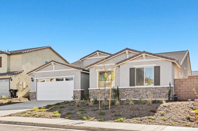 32907 Cambury Pl, Winchester, CA 92596