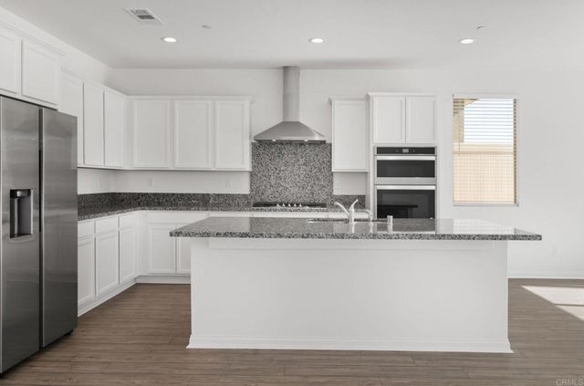 32907 Cambury Pl, Winchester, CA 92596