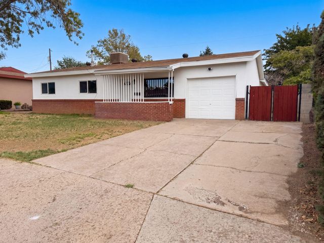 604 Maxine Street NE, Albuquerque, NM 87123