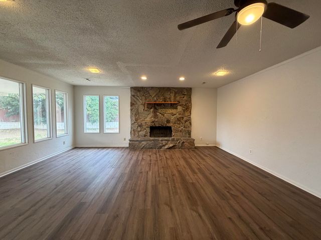 604 Maxine Street NE, Albuquerque, NM 87123