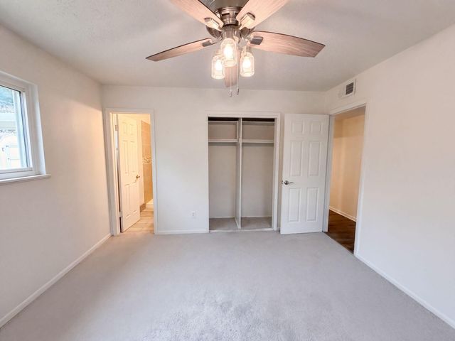 604 Maxine Street NE, Albuquerque, NM 87123