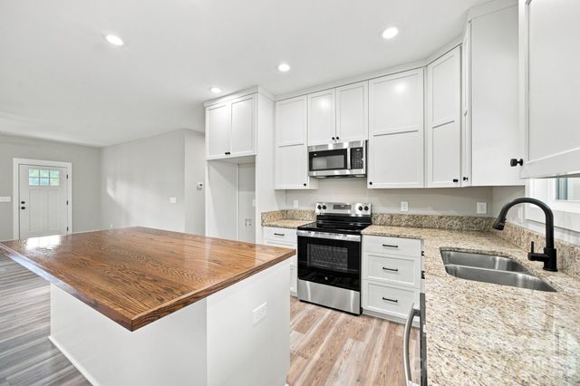417 E 2nd Street, Faith, NC 28041