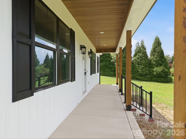 417 E 2nd Street, Faith, NC 28041