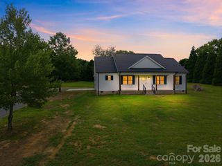 417 E 2nd Street, Faith, NC 28041