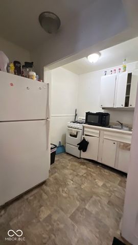 3614 E Washington Street, Indianapolis, IN 46201