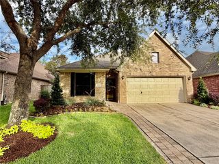 2405 Alamanni Drive, Pearland, TX 77581