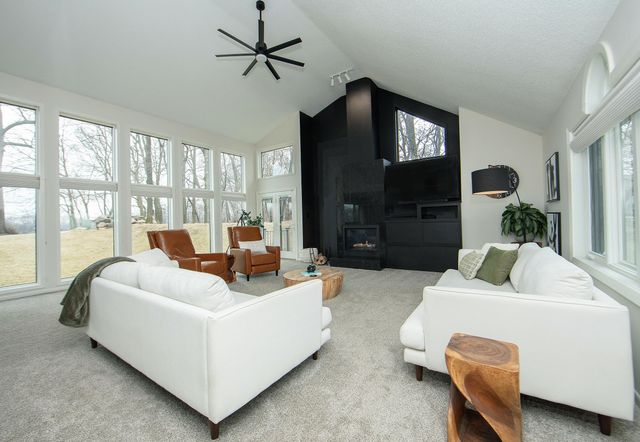 3308 Bay Berry Drive, Waterloo, IA 50702