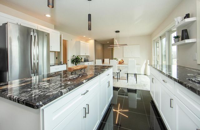 3308 Bay Berry Drive, Waterloo, IA 50702