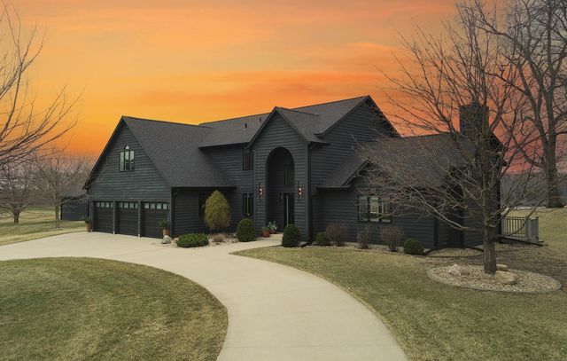 3308 Bay Berry Drive, Waterloo, IA 50702