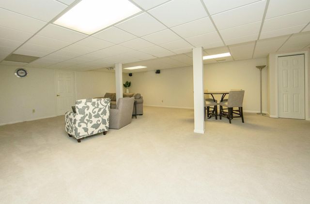 3308 Bay Berry Drive, Waterloo, IA 50702