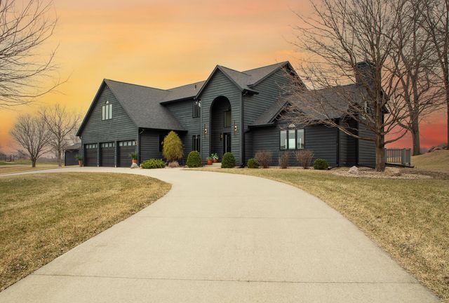 3308 Bay Berry Drive, Waterloo, IA 50702