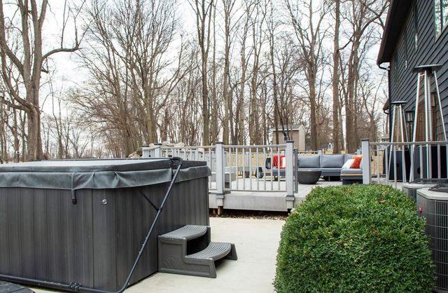 3308 Bay Berry Drive, Waterloo, IA 50702