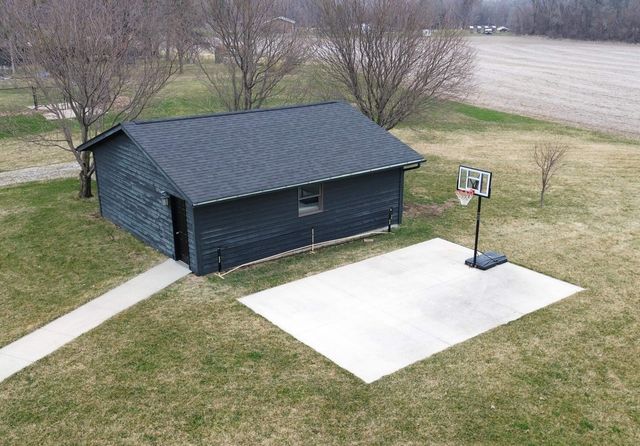 3308 Bay Berry Drive, Waterloo, IA 50702