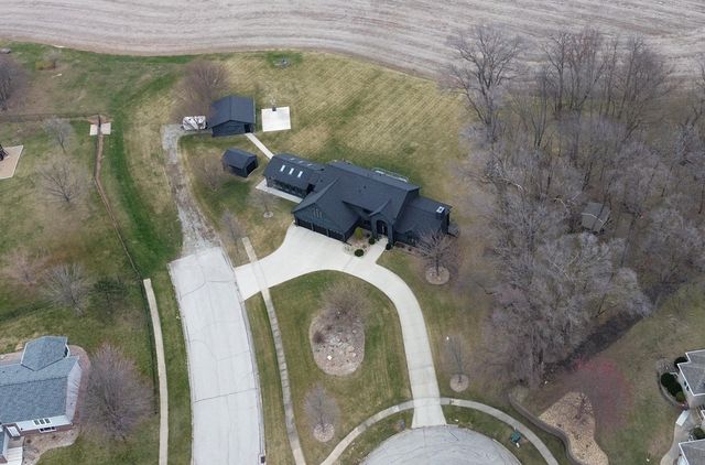 3308 Bay Berry Drive, Waterloo, IA 50702