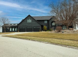 3308 Bay Berry Drive, Waterloo, IA 50702