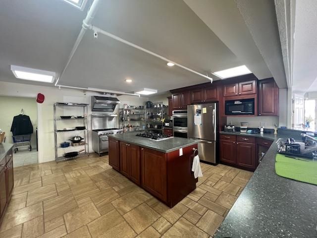 6700 N Matheson Road, Leelanau Twp, MI 49670