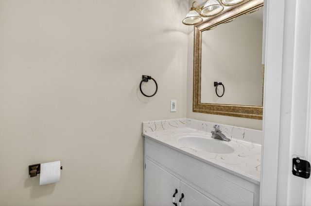 7312 Old Sauk Road, Madison, WI 53717