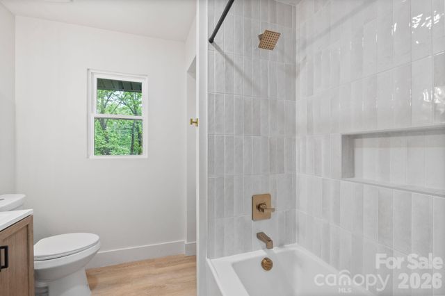 3320 Winterfield Place, Charlotte, NC 28205