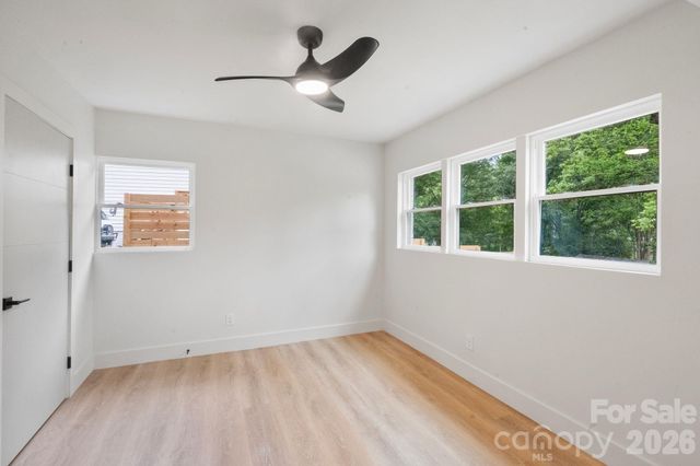 3320 Winterfield Place, Charlotte, NC 28205