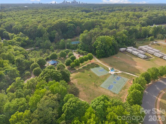 3320 Winterfield Place, Charlotte, NC 28205