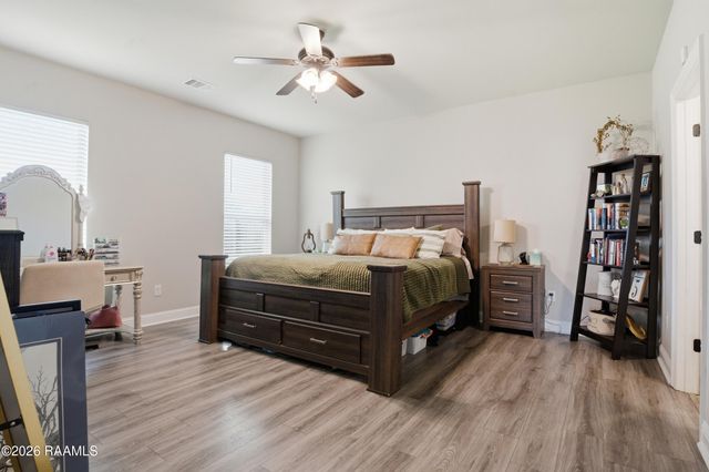 102 Sugar Crest Drive, Youngsville, LA 70592