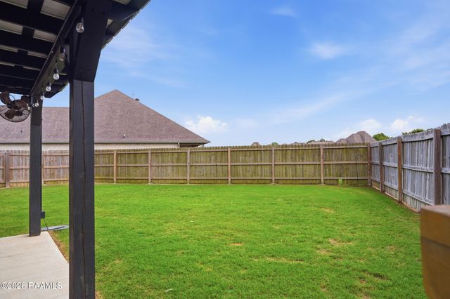 102 Sugar Crest Drive, Youngsville, LA 70592