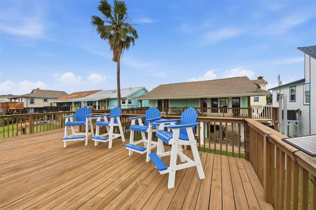 2 S Sandpiper Street, La Marque, TX 77568