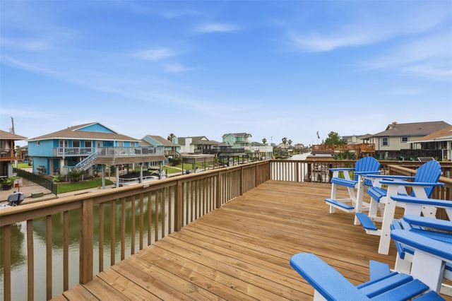 2 S Sandpiper Street, La Marque, TX 77568
