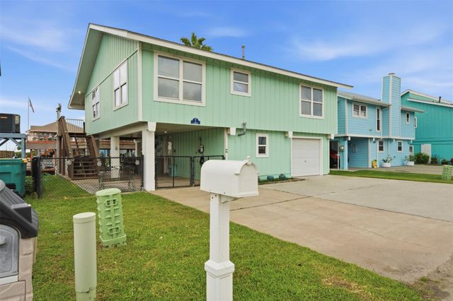 2 S Sandpiper Street, La Marque, TX 77568