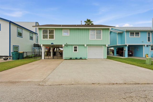 2 S Sandpiper Street, La Marque, TX 77568
