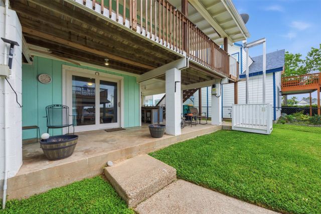 2 S Sandpiper Street, La Marque, TX 77568