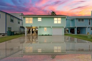 2 S Sandpiper Street, La Marque, TX 77568