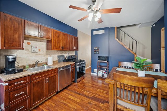 1907 Larkins Way, South Side, PA 15203